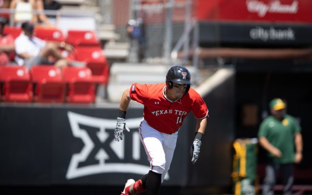 No. 6 Tech Secures Series with 5-3 Win over No. 3 Texas