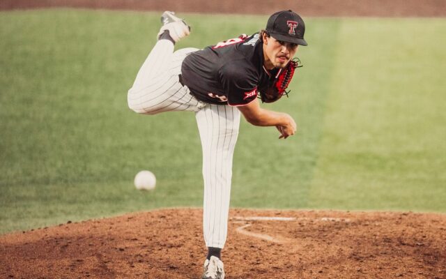 Texas Tech explodes for seven runs late to rally past KU